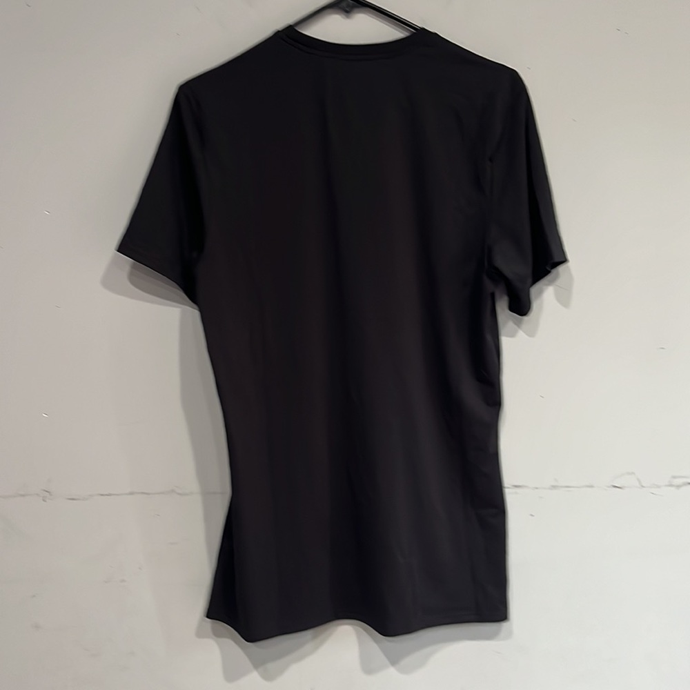 New GYMSHARK BLACK SHIRT - Picture 2 of 3